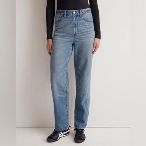 NWT Madewell Baggy Straight Jean
Medium Wash
Size 29 Tall
